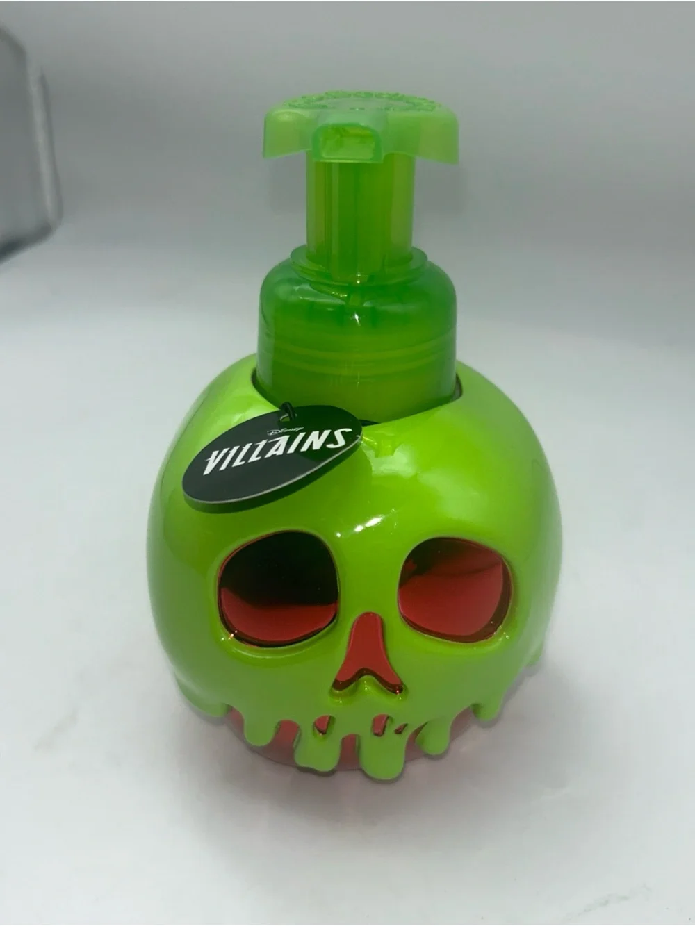 Bath & Body Works: Disney Villains Poison Apple Hand Soap Dispenser🍎, NWT